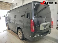 Toyota HIACE VAN лот № 3017 оценка R  с аукциона в Японии 1