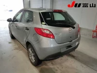 Mazda DEMIO лот № 3002 оценка 3.5  с аукциона в Японии 1