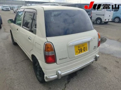 Daihatsu MIRA  с аукциона в Японии