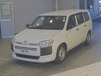 Toyota PROBOX  с аукциона в Японии