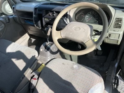 Toyota DYNA  с аукциона в Японии