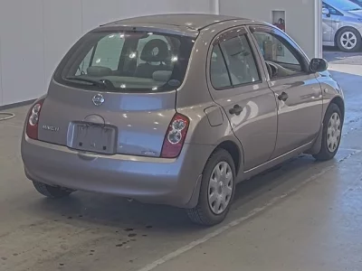 Nissan MARCH  с аукциона в Японии