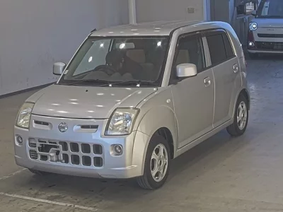 Nissan PINO  с аукциона в Японии