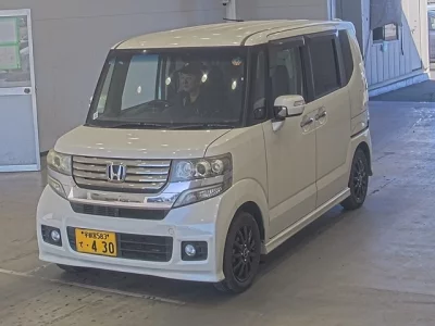 Honda N BOX