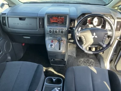 Mitsubishi DELICA D5