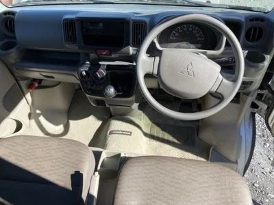 Mitsubishi MINICAB VAN