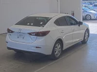 Mazda AXELA лот № 1794 оценка 3.5  с аукциона в Японии 1