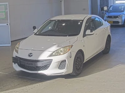 Mazda AXELA  с аукциона в Японии