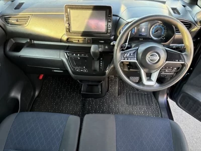 Nissan ROOX  с аукциона в Японии