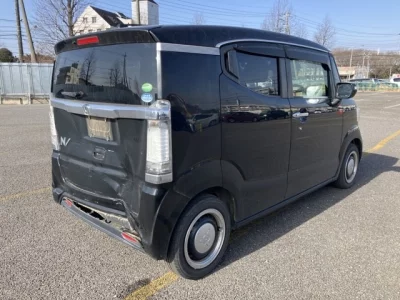 Honda N BOX SLASH