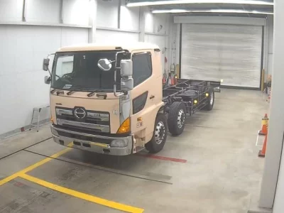 Hino TRUCK