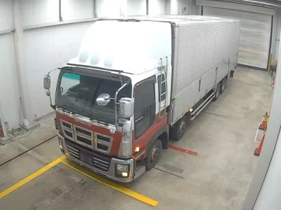 Isuzu TRUCK