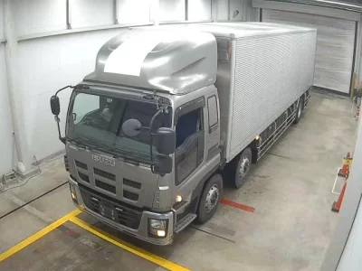 Isuzu TRUCK