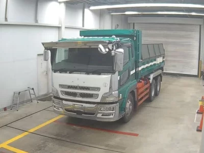 Mitsubishi FUSO TRUCK  с аукциона в Японии