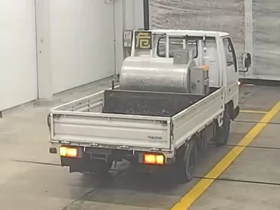 Mazda TITAN  с аукциона в Японии