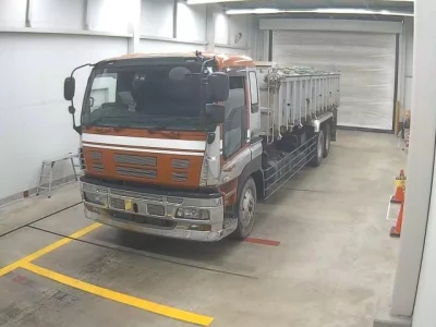 Isuzu TRUCK