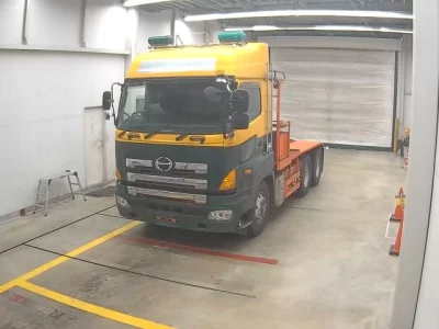 Hino TRUCK