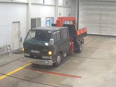 Isuzu ELF