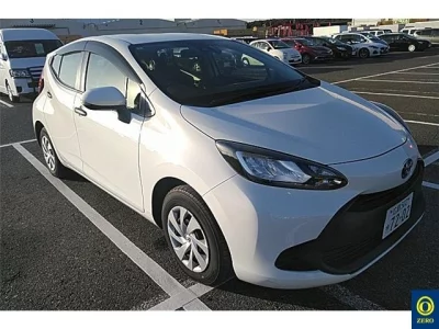 Toyota AQUA  с аукциона в Японии