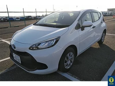 Toyota AQUA  с аукциона в Японии