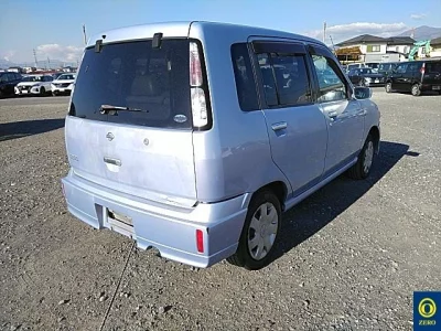 Nissan CUBE  с аукциона в Японии