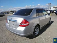 Nissan TIIDA LATIO лот № 18 оценка R  с аукциона в Японии 3