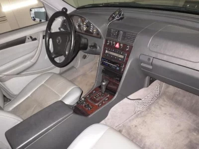 Mercedes-Benz C CLASS  с аукциона в Японии