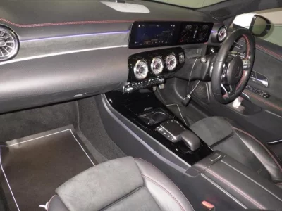 Mercedes-Benz CLA CLASS