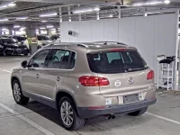 Volkswagen TIGUAN лот № 303 оценка 4  с аукциона в Японии 4