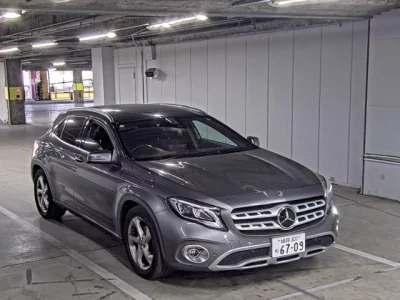 Mercedes-Benz GLA CLASS