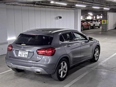 Mercedes-Benz GLA CLASS