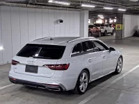 Audi A4 лот № 304 оценка 4.5  с аукциона в Японии 1