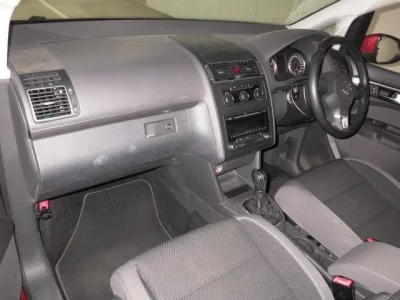 Volkswagen GOLF TOURAN