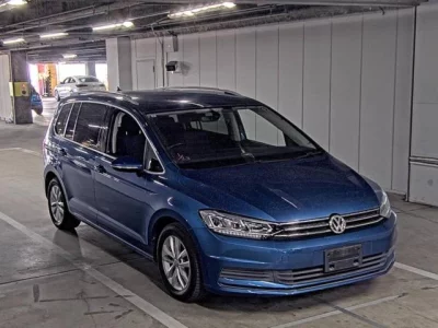 Volkswagen GOLF TOURAN