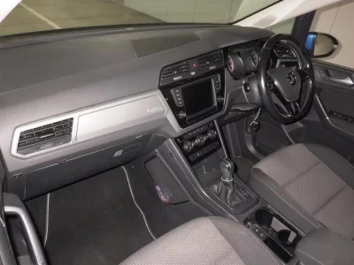 Volkswagen GOLF TOURAN