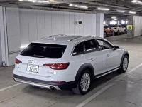 Audi A4 лот № 198 оценка 4.5  с аукциона в Японии 1