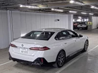 BMW 5-Series лот № 199 оценка 4.5  с аукциона в Японии 1