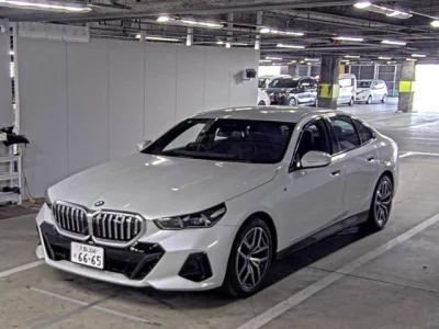 BMW 5-Series  с аукциона в Японии