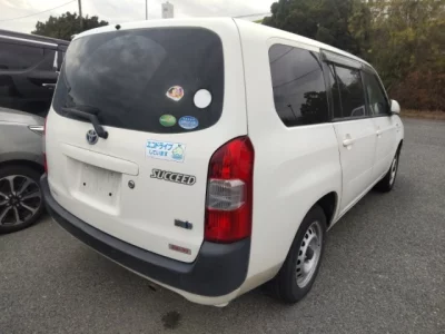 Toyota SUCCEED