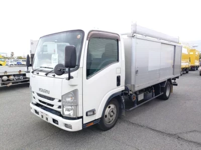 Isuzu ELF