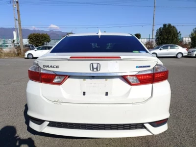 Honda GRACE