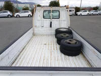 Mazda BONGO лот № 12567 оценка 3  с аукциона в Японии 6