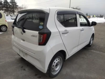 Daihatsu MIRA E S