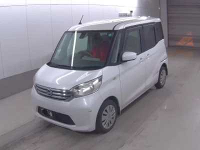 Nissan DAYZ ROOX  с аукциона в Японии