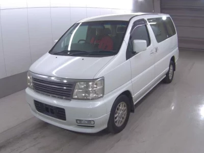 Nissan ELGRAND  с аукциона в Японии