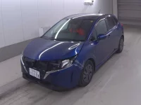 Nissan NOTE лот № 8009 оценка R  с аукциона в Японии 2