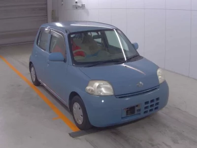 Daihatsu Esse  с аукциона в Японии