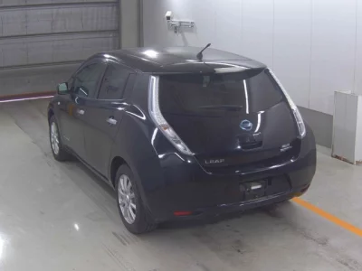 Nissan LEAF  с аукциона в Японии