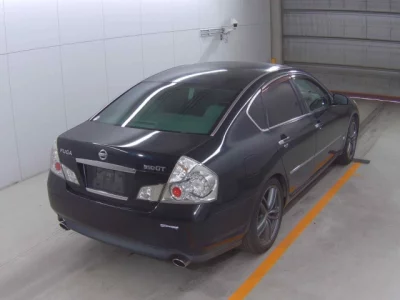 Nissan FUGA  с аукциона в Японии