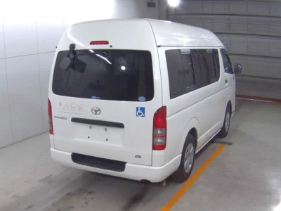 Toyota REGIUS ACE VAN